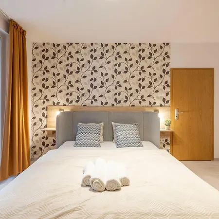 Cozy Sweet Hideaway In The Heart Of Διαμέρισμα